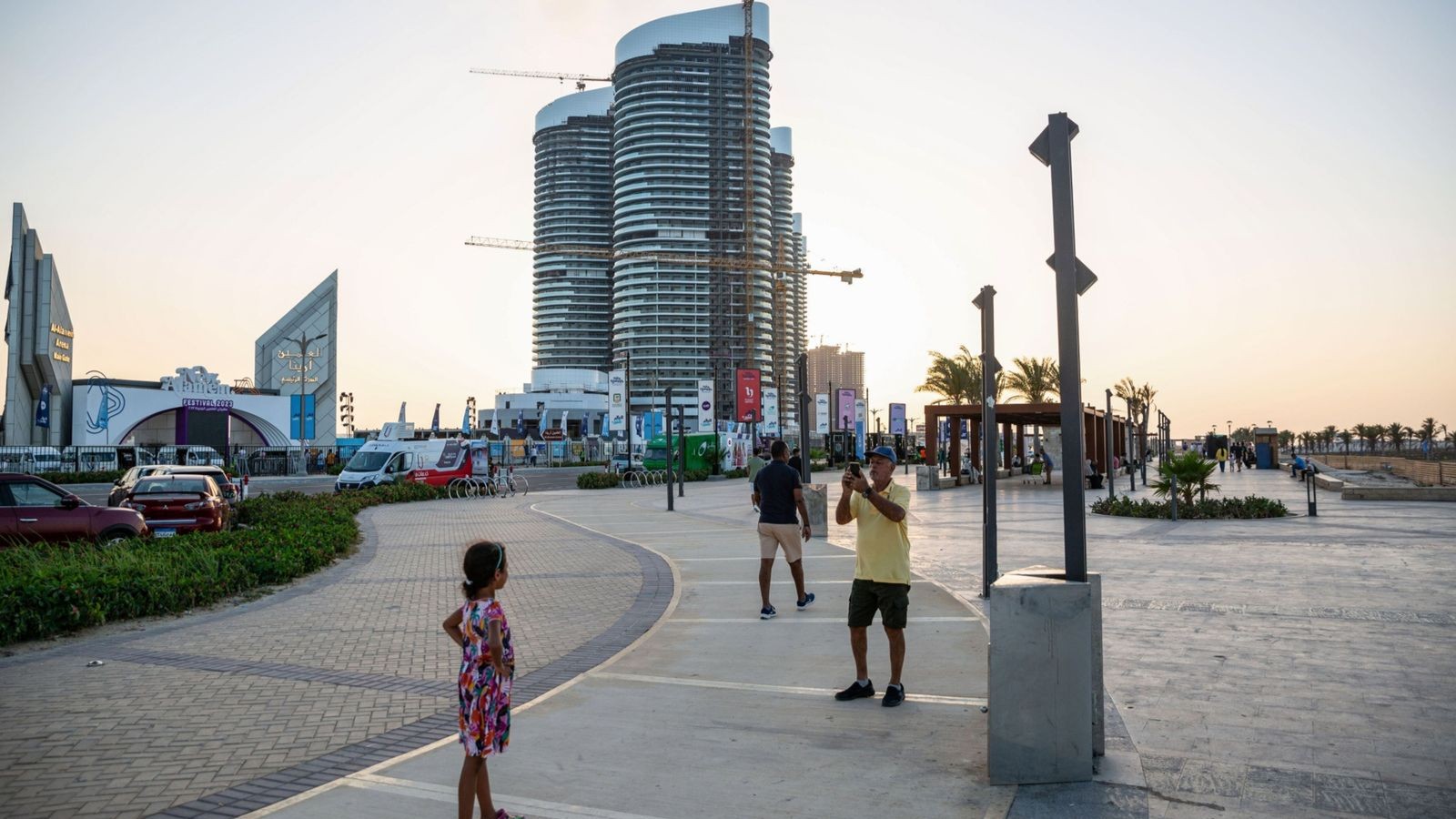 مصر تفرض رسوماً على مشروعات الشراكة العقارية بالمدن الجديدة 