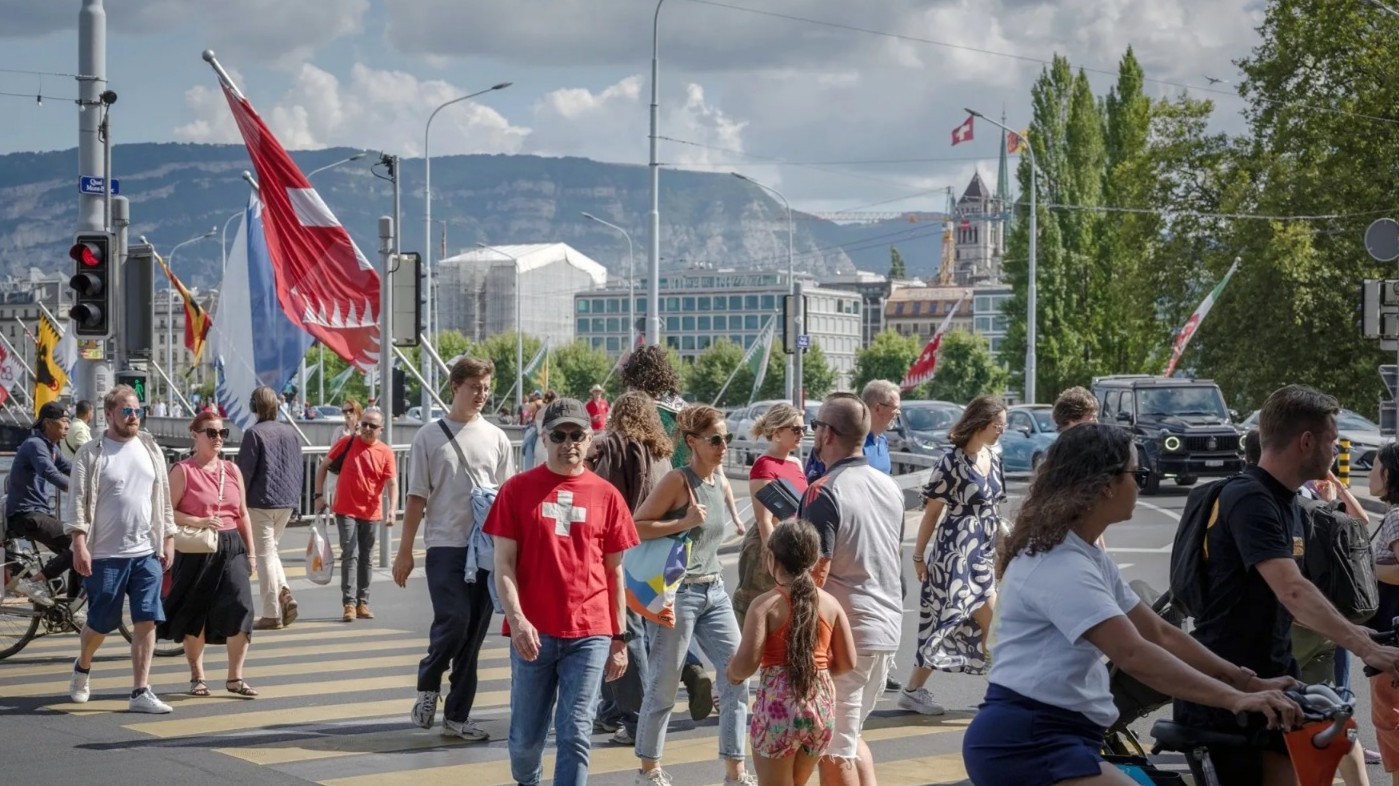 هل تنحاز سويسرا نحو وضع سقف لعدد سكانها؟ 