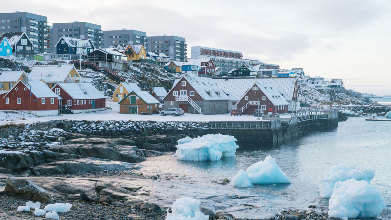 غرينلاند تدعو الناتو لتحصين دفاعاتها في مواجهة تهديدات ترمب 