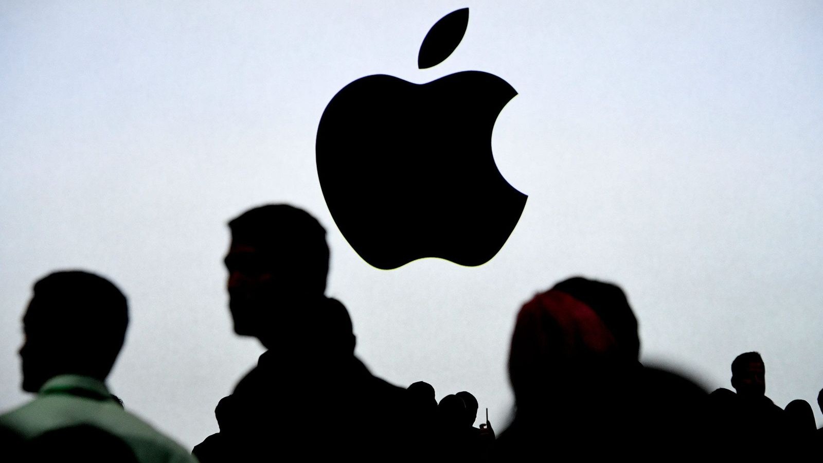 إيرادات quot;أبلquot; تتفوق بسهولة على توقعات وول ستريت بدعم من مبيعات quot;أيفونquot; 