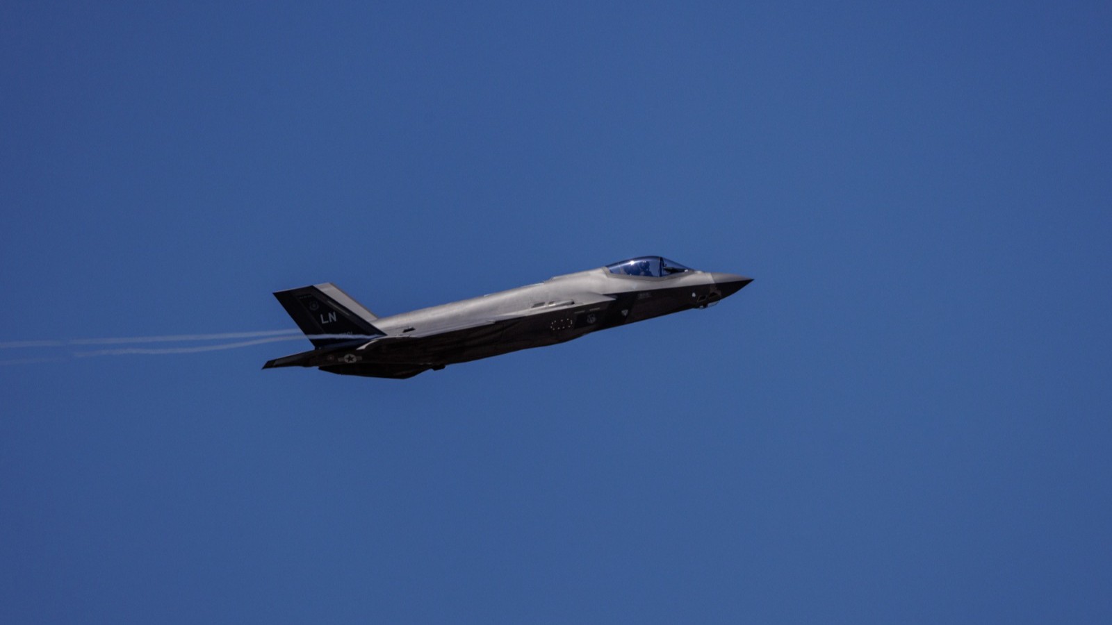 الخارجية الأميركية: الموافقة على صفقة محتملة لبيع مقاتلات quot;F-35quot; إلى السعودية بقيمة 24 مليار دولار 