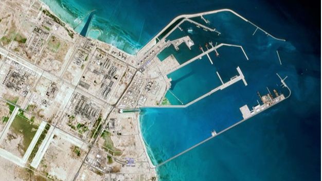 شحنة غاز قطرية جديدة تقترب من هرمز في طريقها إلى باكستان 