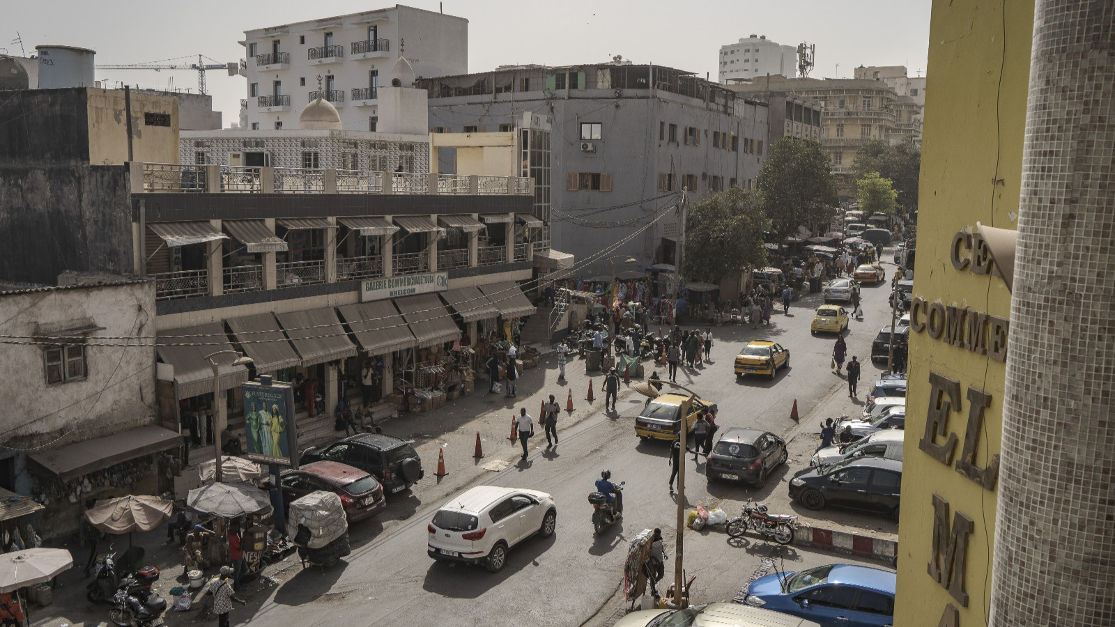 السنغال تجمع مليار دولار من طرح إقليمي للسندات فاق التوقعات 