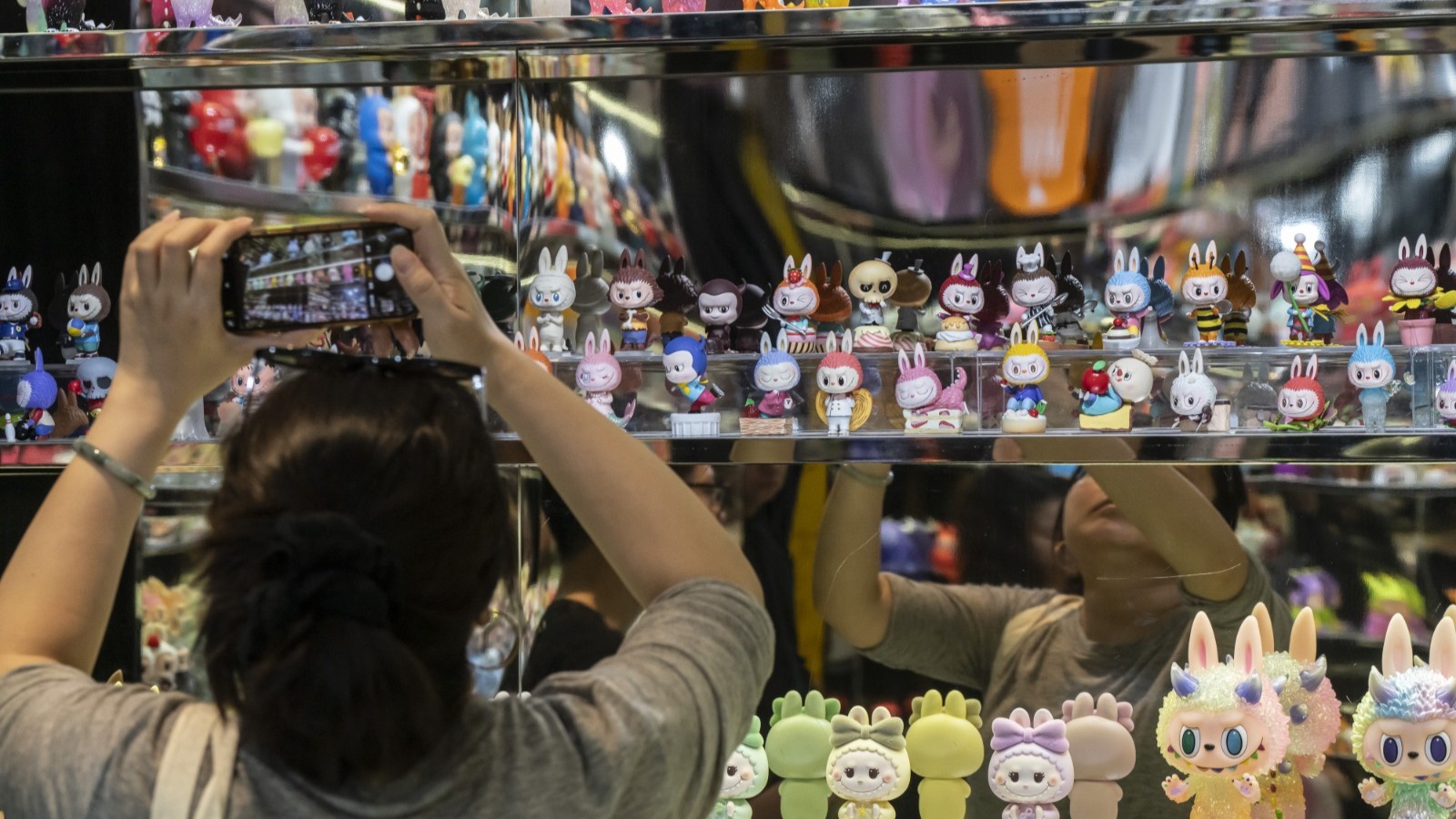 كيف وجّه quot;الترندquot; إنفاق المستهلكين في 2025؟ 