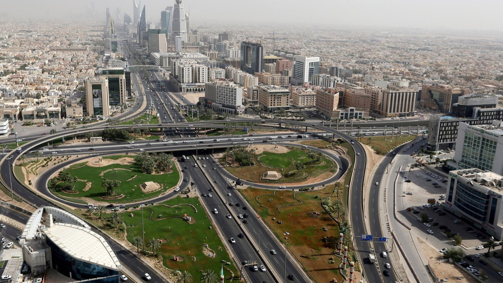 السعودية تمنع زيادة الإيجارات السكنية والتجارية بالرياض ل5 سنوات 