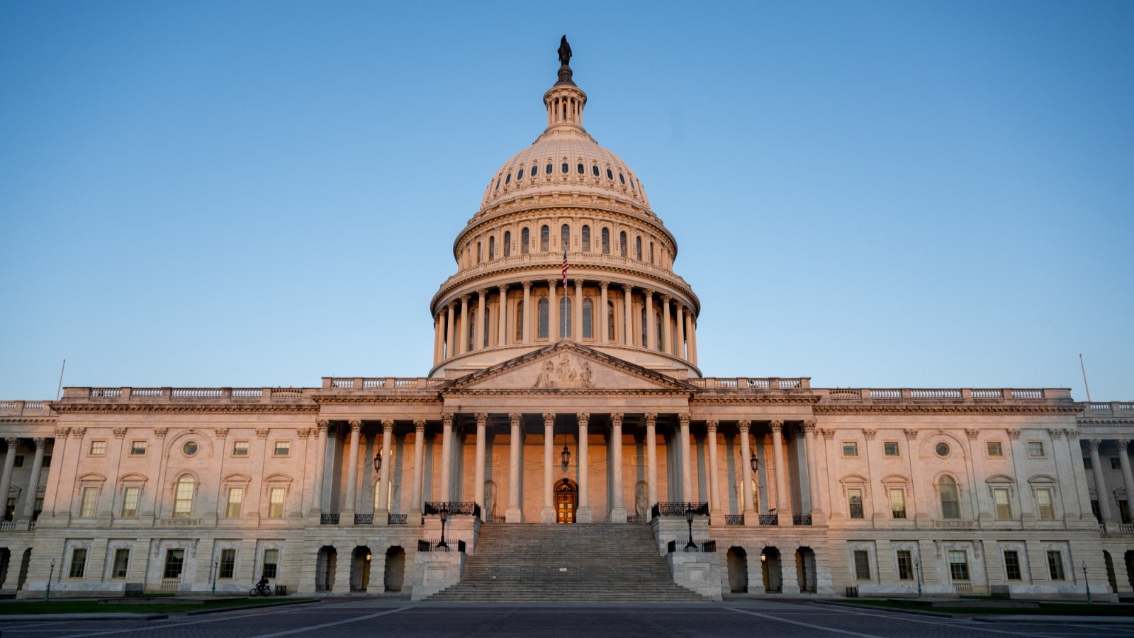 fvoIfrdIA1 1765993090