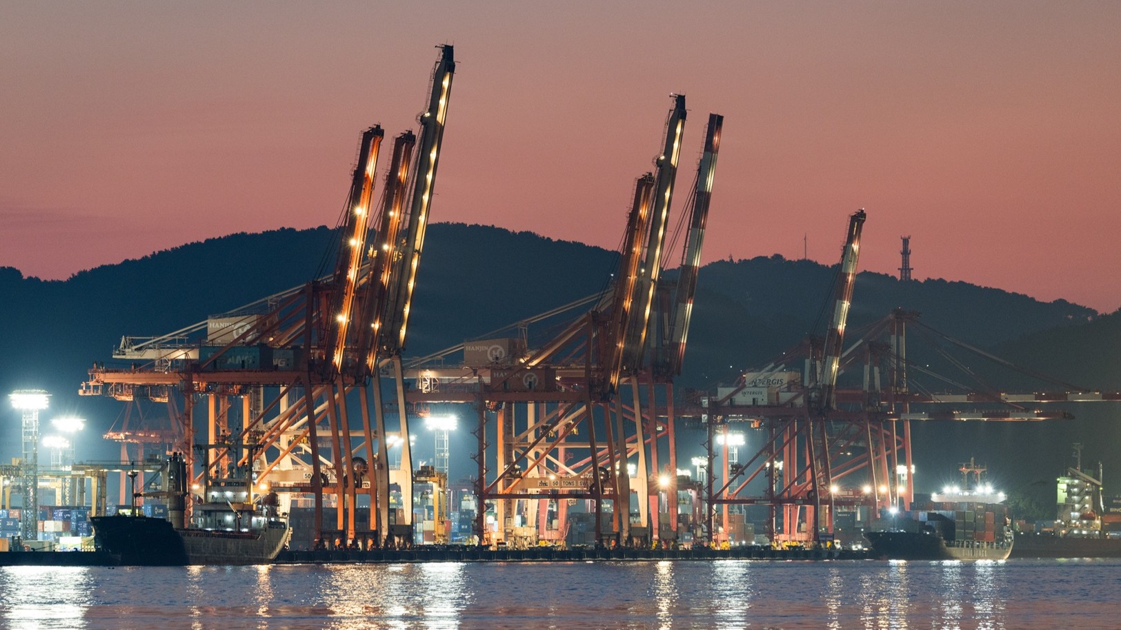 الرقائق تقود صادرات كوريا الجنوبية وتُخفي هشاشة قطاعات أخرى 