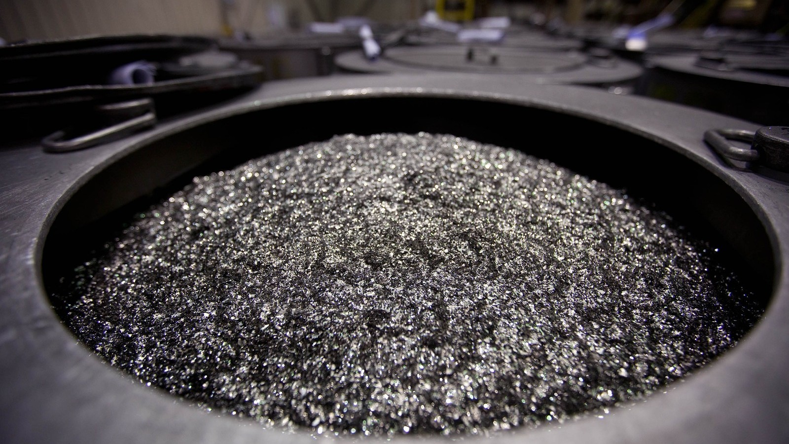 صادرات الصين من المعادن النادرة تهبط وسط تركيز على النزاع مع اليابان 