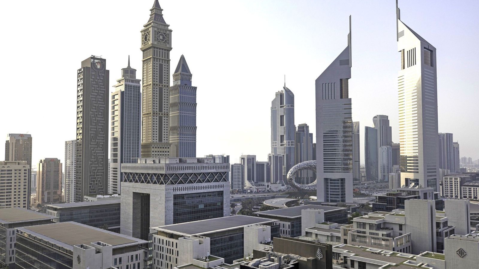 القطاع الخاص الإماراتي يسجل أعلى نمو في عام 