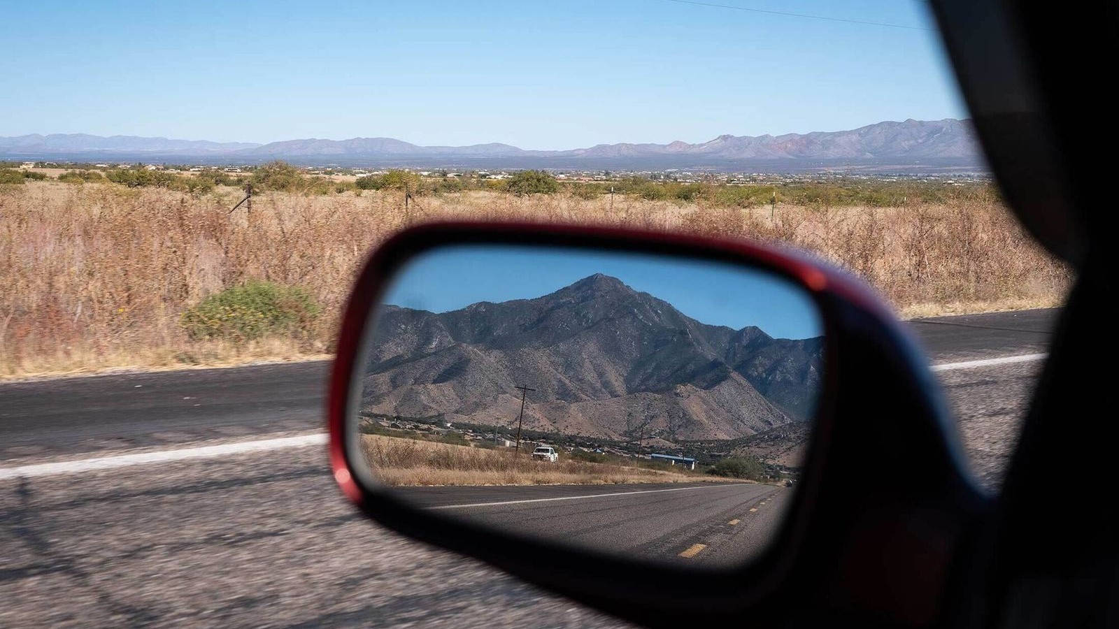 ترمب يرفع مكافأة مغادرة المهاجرين غير النظاميين طوعاً إلى 3 آلاف دولار 