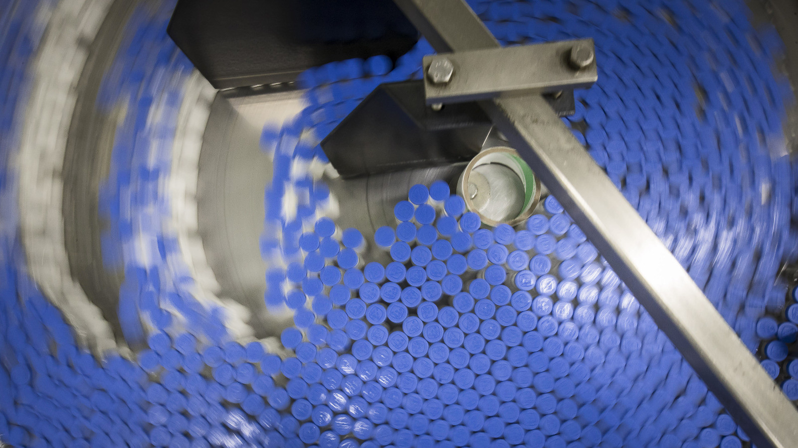 الصين تدعو شركات سويسرية لتعزيز الاستثمار والتعاون 