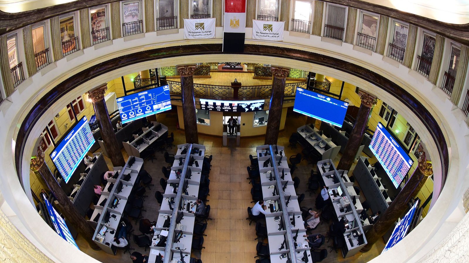 رئيس بورصة مصر: أغلبية الشركات المدرجة تؤيد مد التداول ساعة 