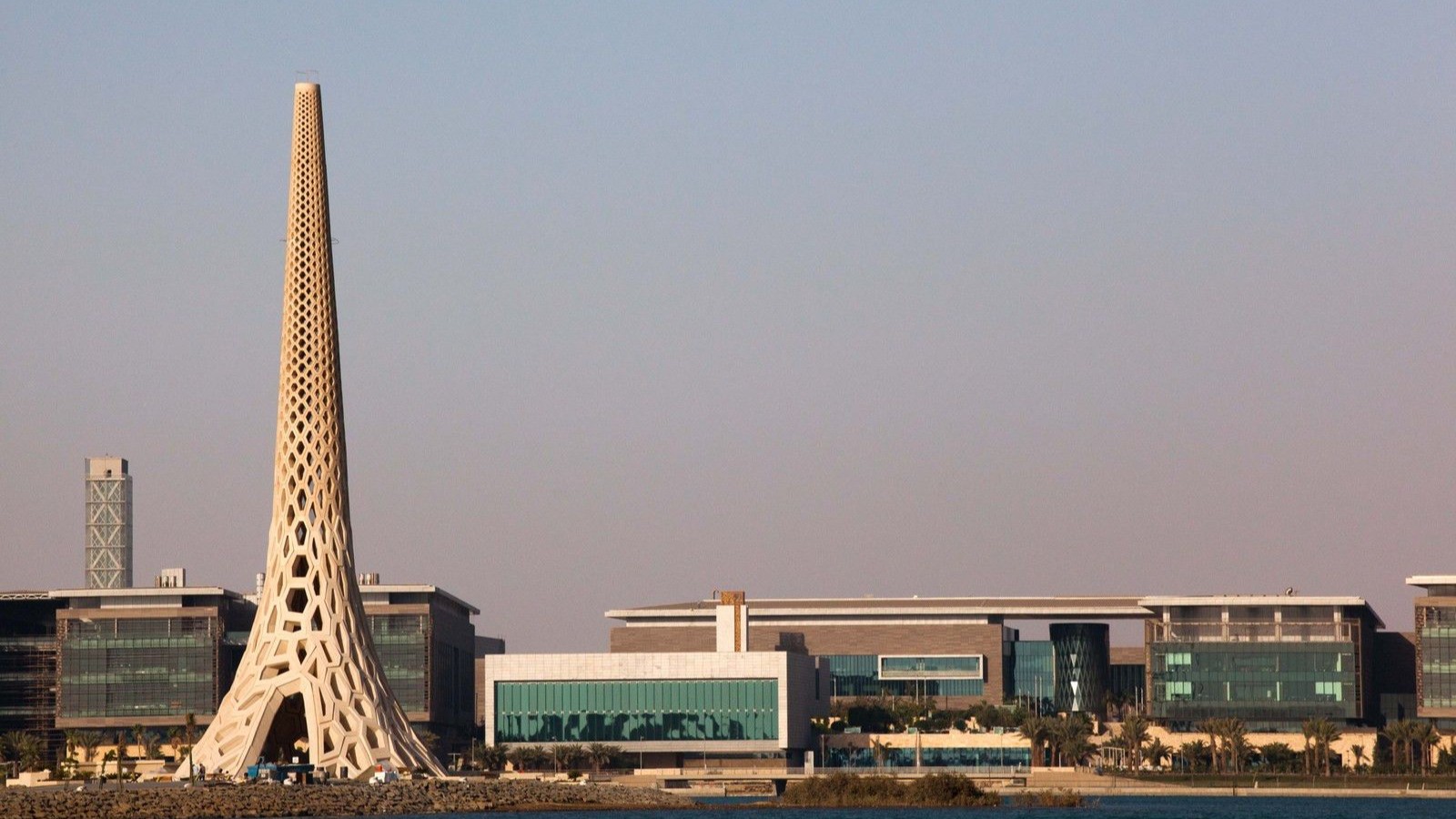 أسهم الشركات تتفاعل بتباين مع إقرار نظام التعليم العام في السعودية 