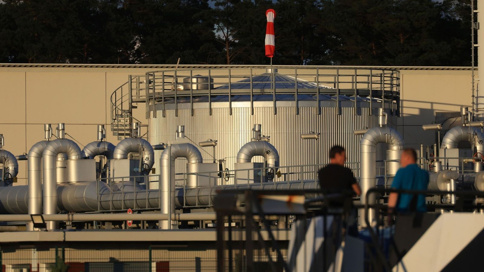 مصر ترفع حصة الشركاء الأجانب في حقول الغاز الجديدة إلى 25% 