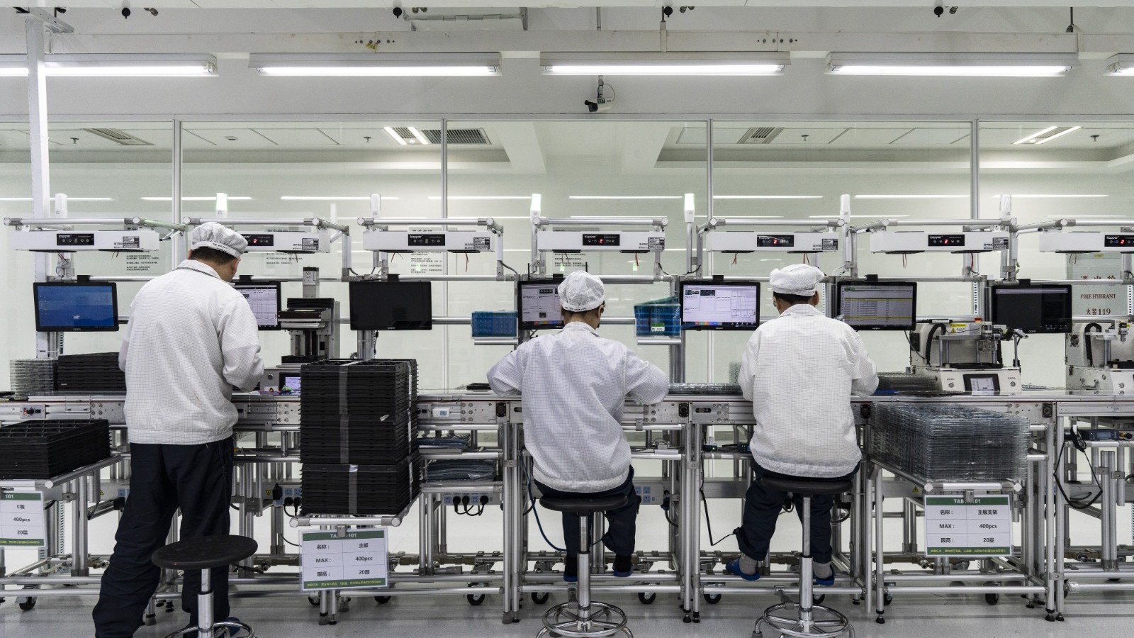 تكاليف الطاقة تكسر حلقة انكماش أسعار المصانع في الصين 