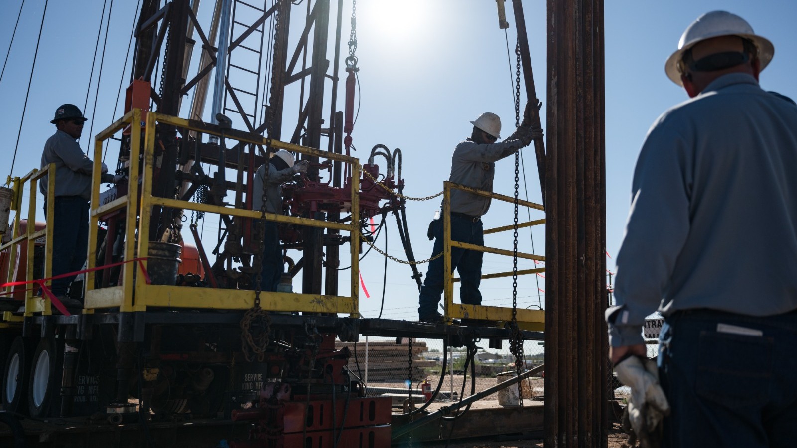 كبير مسؤولي الاستراتيجيات في quot;كارلايلquot;: سردية وجود فائض نفطي مبالغ فيها 