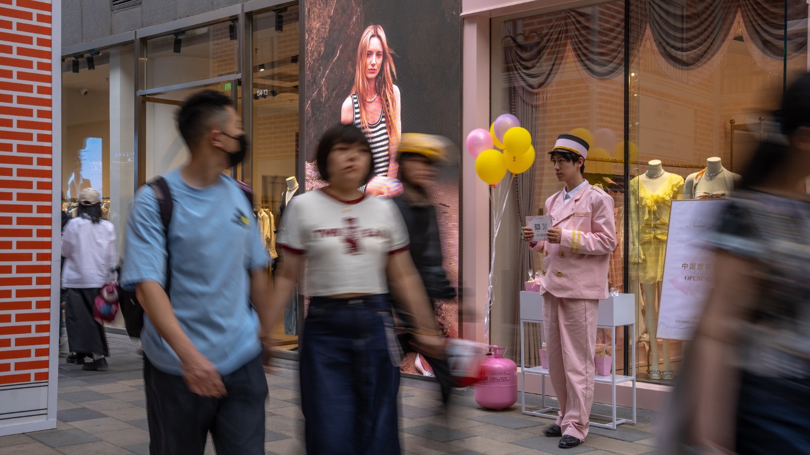 أضعف نمو لمبيعات التجزئة في الصين منذ جائحة كورونا 