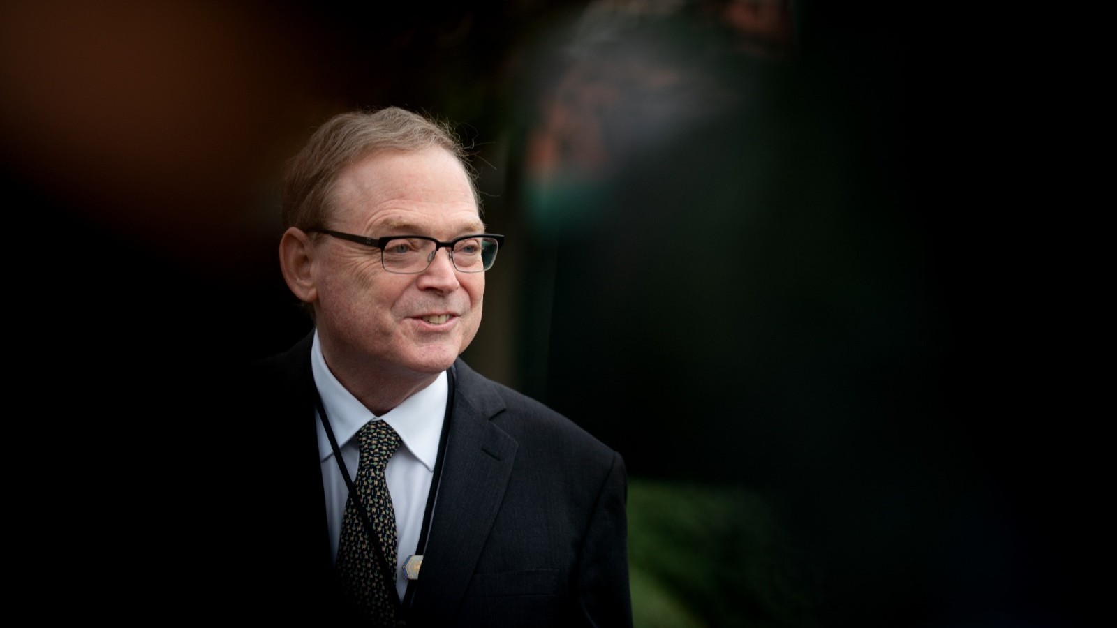 مستشار ترمب: الإفراج عن احتياطي النفط قد يرتفع والسعر سيعود إلى 60 دولاراً هذا العام 