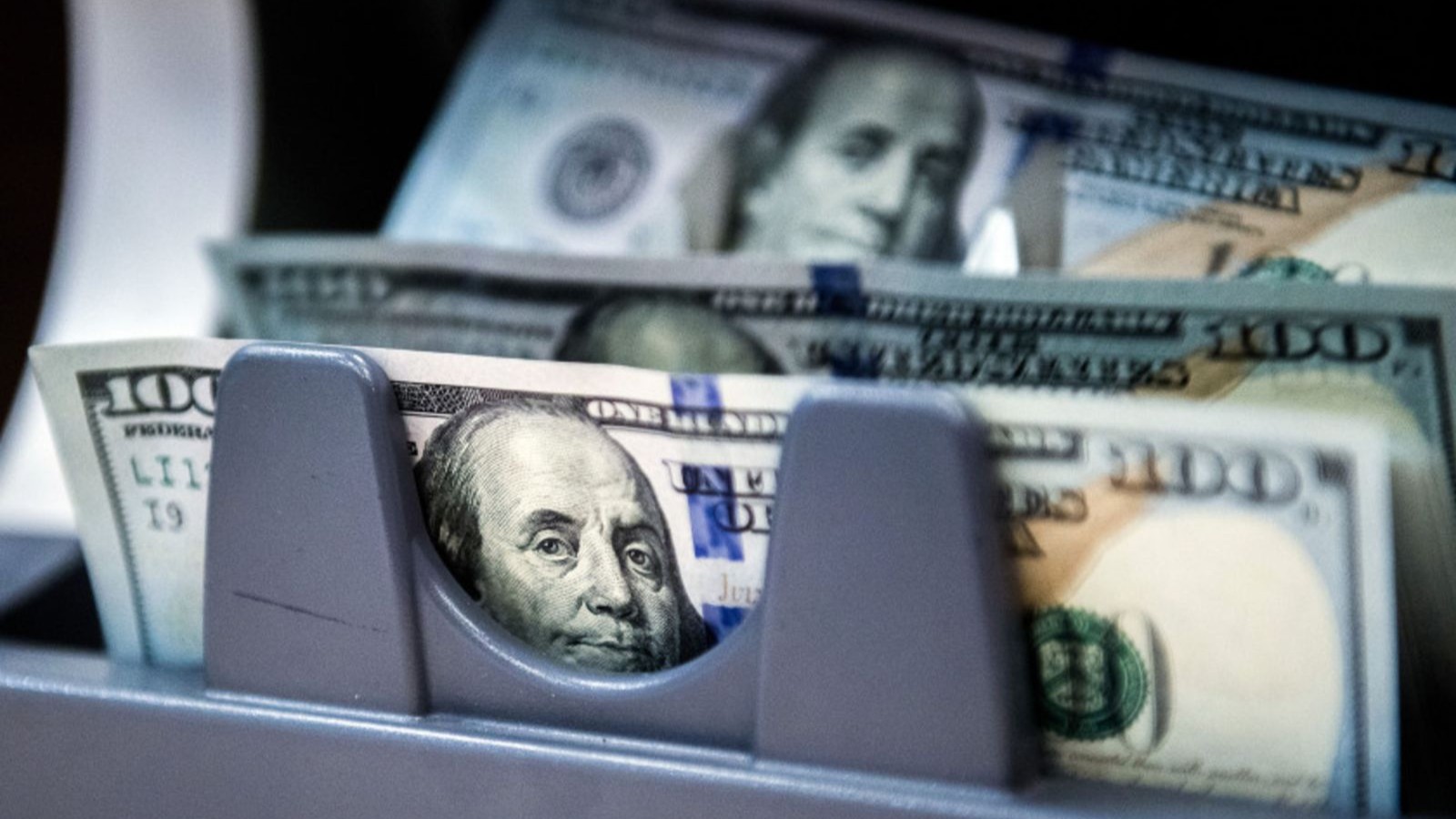 بنوك سعودية تمول وتستدين.. وشركة عقارية تجمع 600 مليون دولار من صكوك 