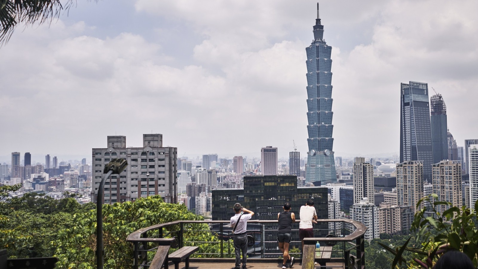 تايوان تزيح الصين عن صدارة الأسواق الناشئة بدعم فورة الذكاء الاصطناعي 