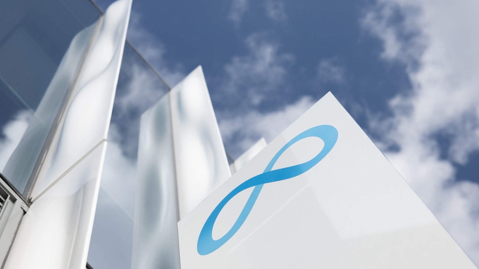 quot;ميتاquot; تدرس جمع مليارات الدولارات عبر طرح أسهم 