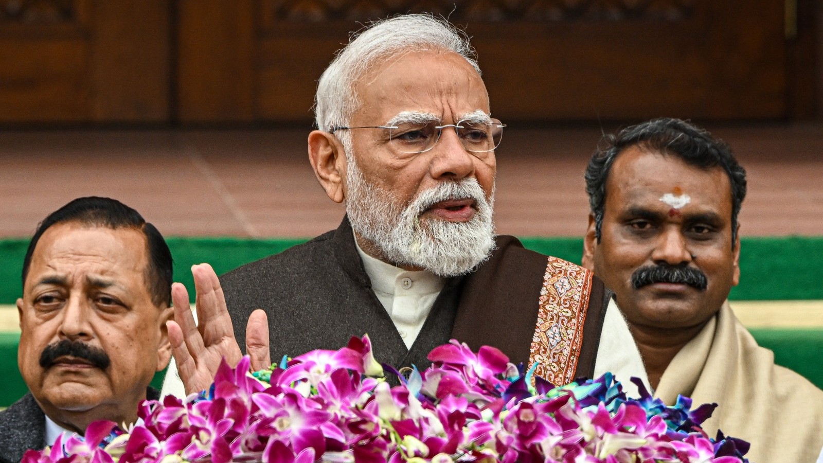 مودي يستغل قمة الذكاء الاصطناعي لتأكيد الطموحات العالمية للهند 