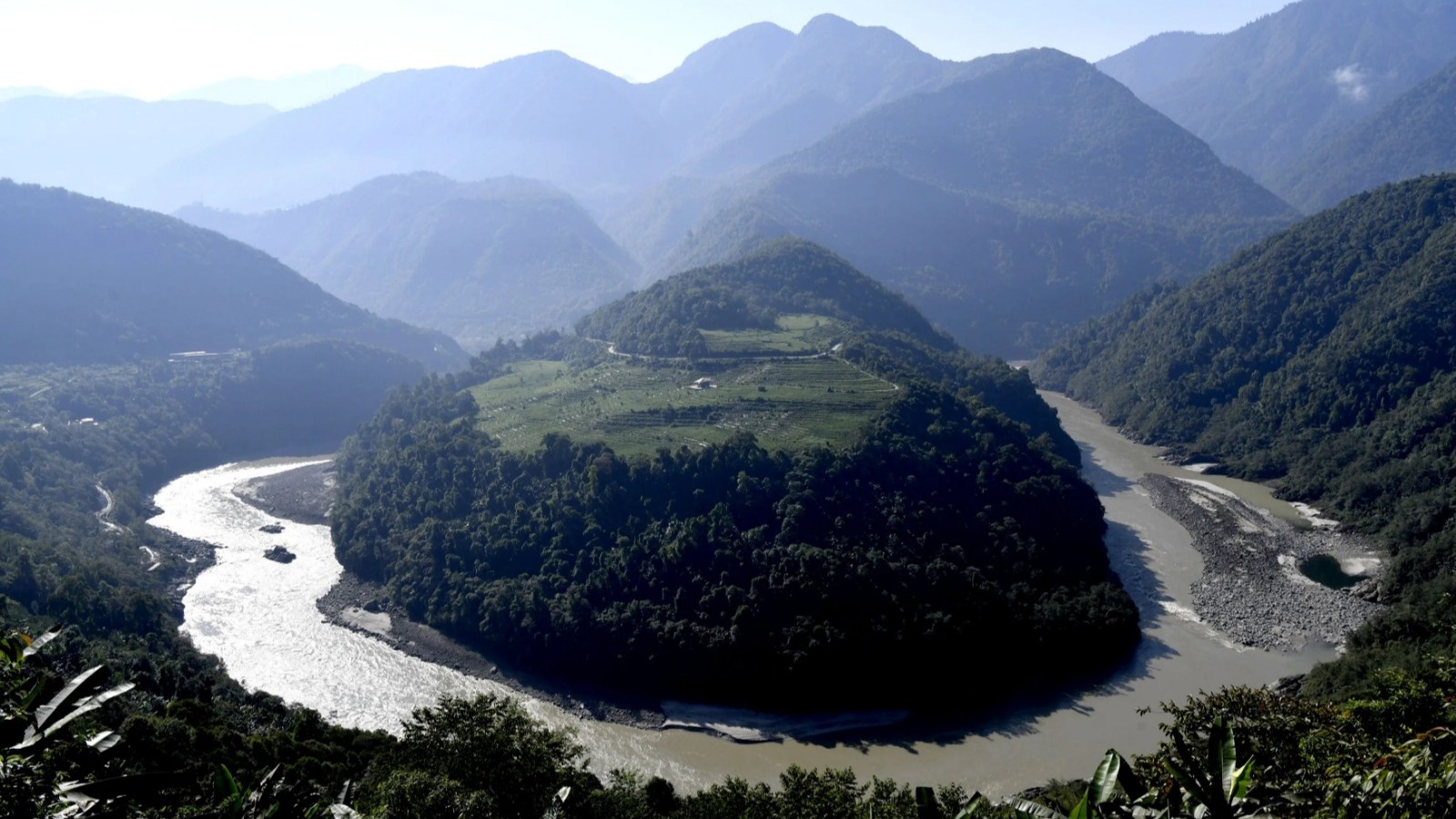 ما الذي يجعل سد الصين العملاق في التبت مثيراً للجدل؟ 