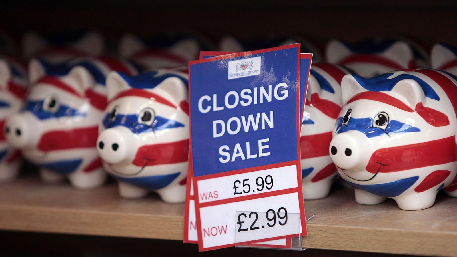 نمو اقتصاد بريطانيا يفوق التوقعات بفضل تعافي تصنيع السيارات 