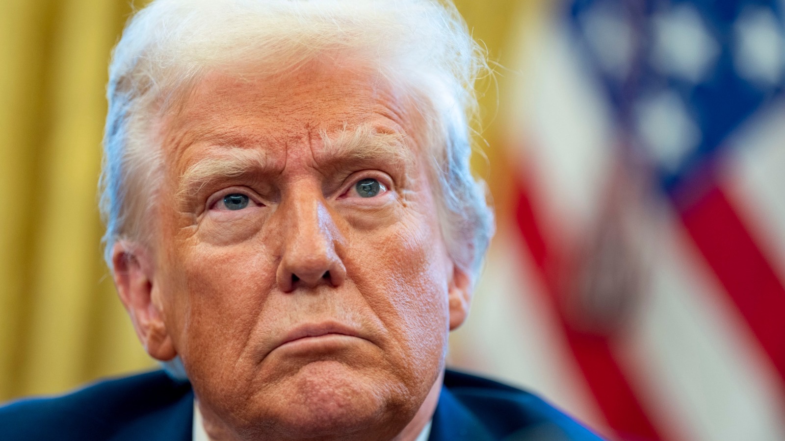 ترمب يتحدث مع بوتين قبيل لقاءه مع زيلينسكي 