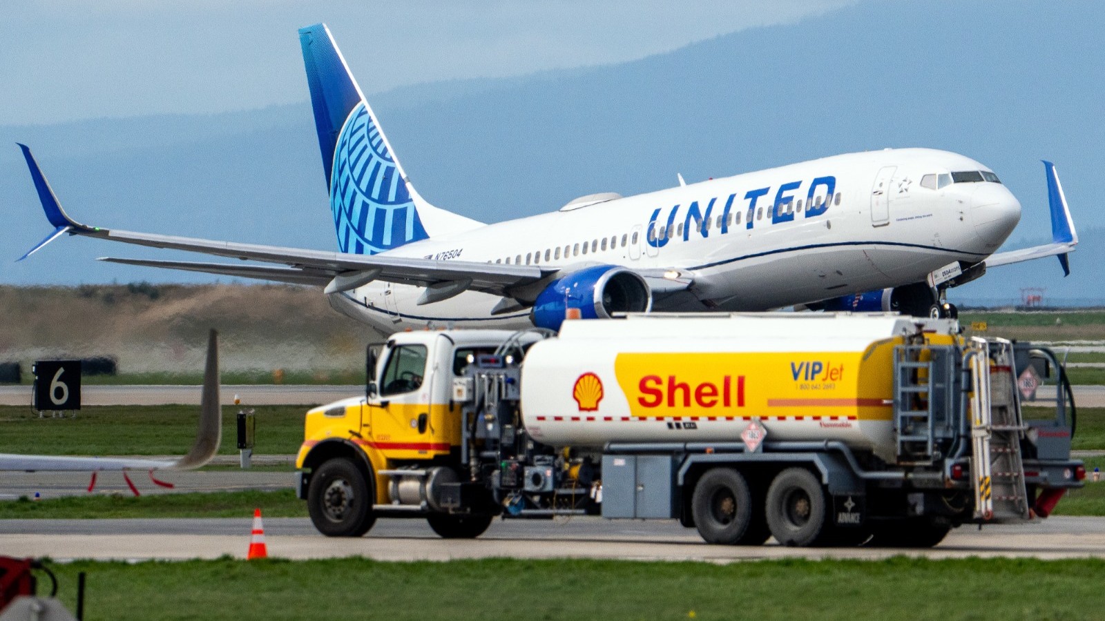 شركات الطيران تقلص عدد الرحلات عالمياً وسط أزمة وقود الطائرات 