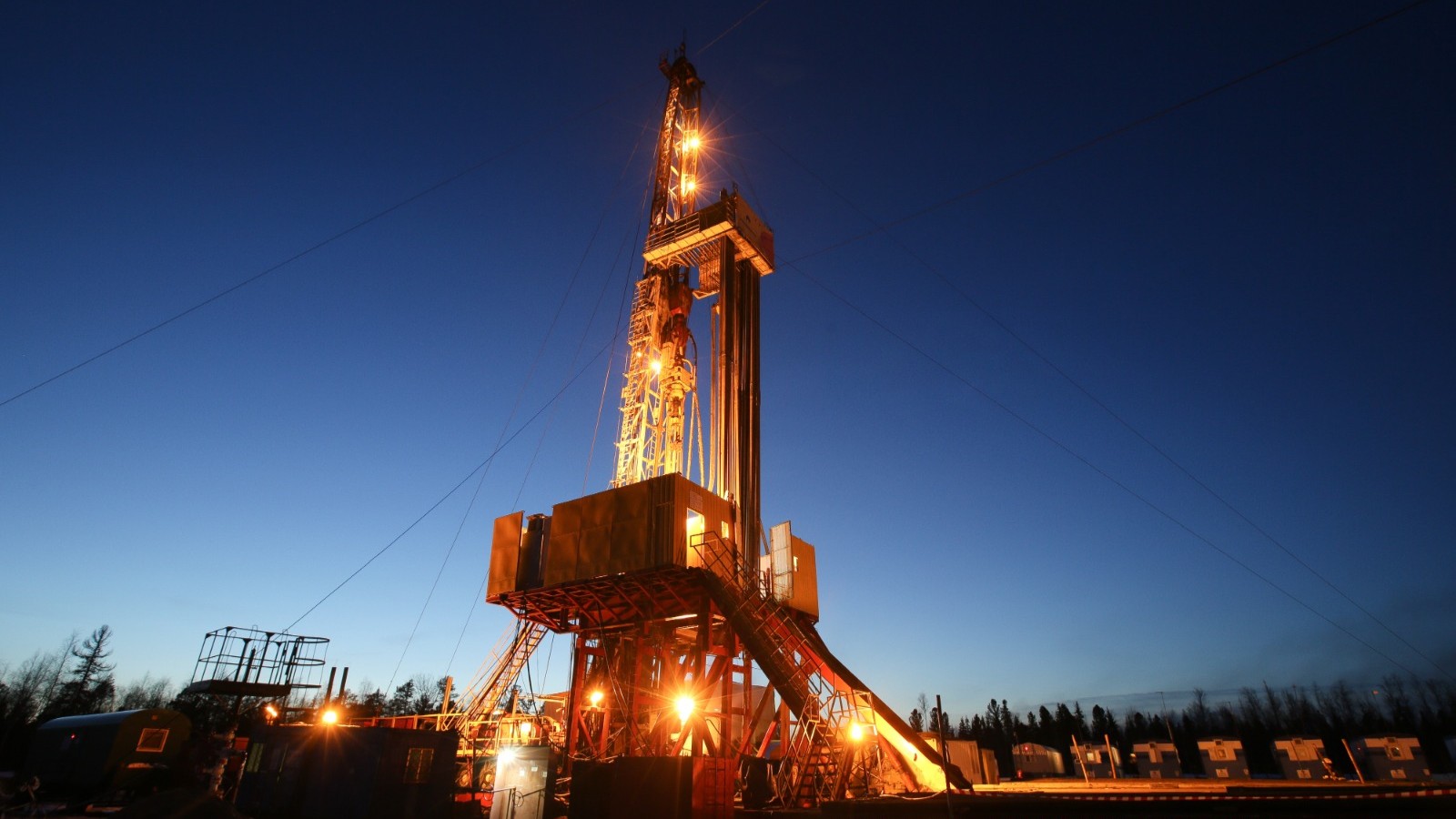 ارتفاع أسعار النفط قد لا ينقذ اقتصاد روسيا من شبح الركود 