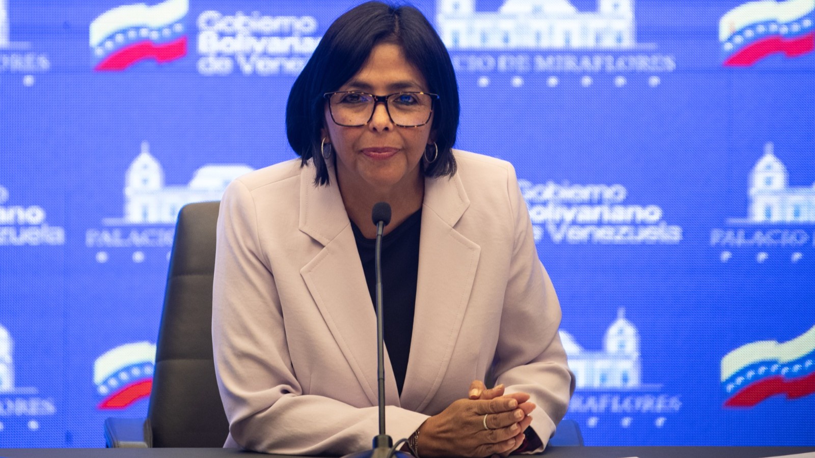 ترمب يراهن على نائبة مادورو لتيسير الانتقال السياسي في فنزويلا 