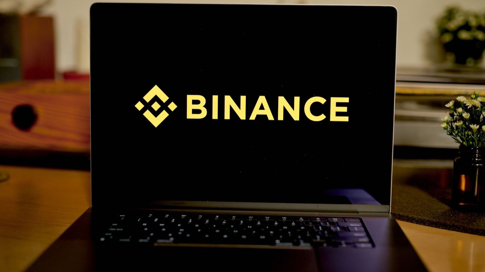 quot;بينانسquot; تعرض على موظفيها في الإمارات الانتقال لمكان آخر مؤقتاً 