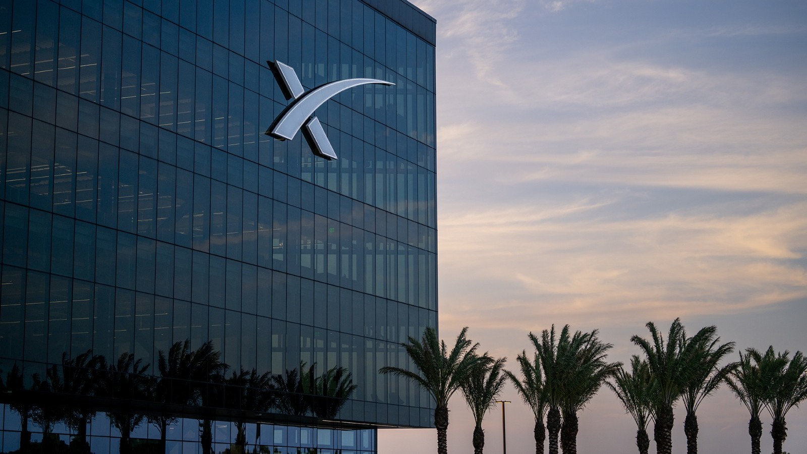 quot;سبيس إكسquot; تدرس إصدار أسهم مزدوجة الفئة لتعزيز نفوذ ماسك 