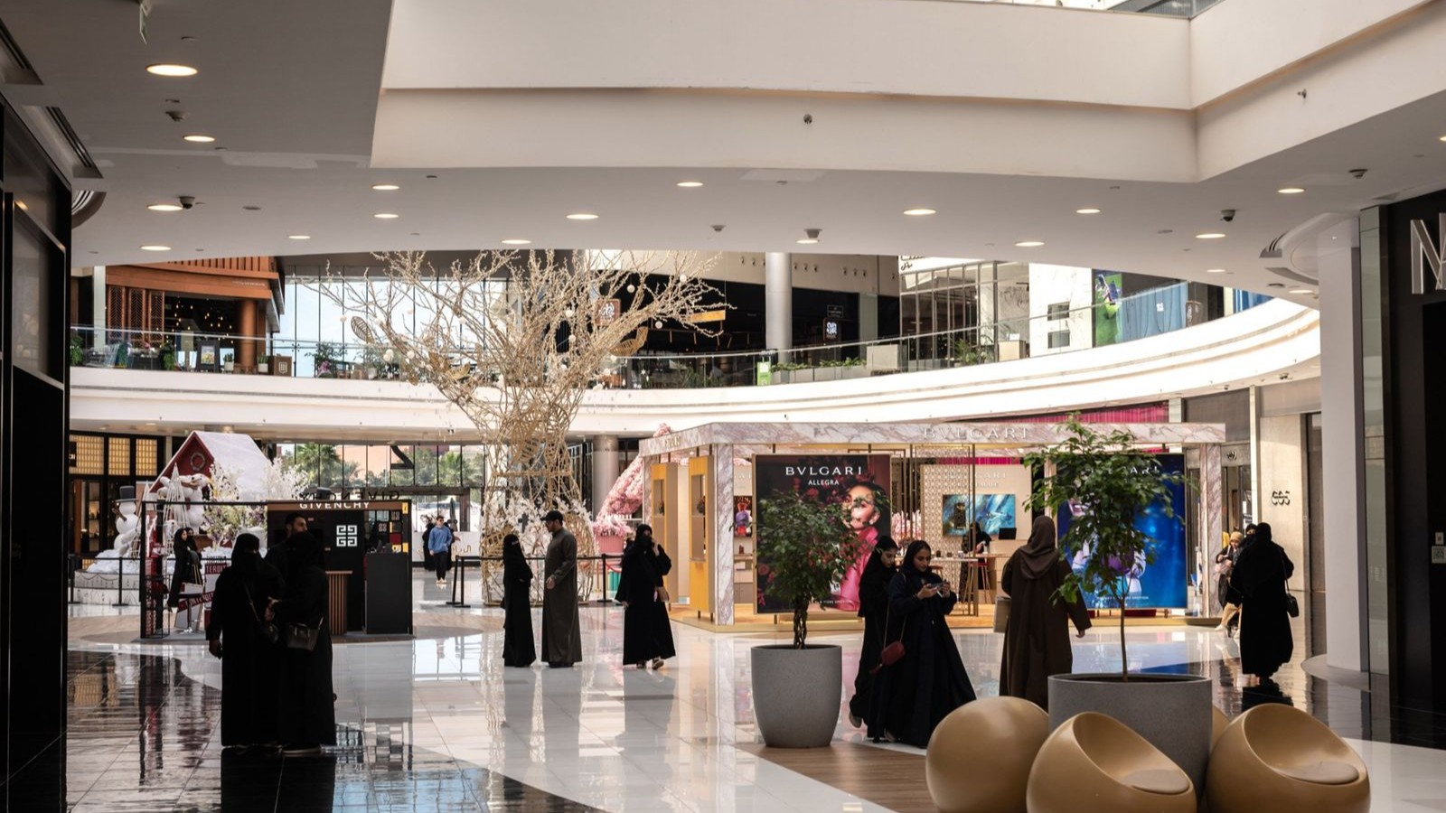التضخم السنوي في السعودية يتباطأ إلى 1.7% خلال أبريل رغم ضغوط السكن والطاقة 
