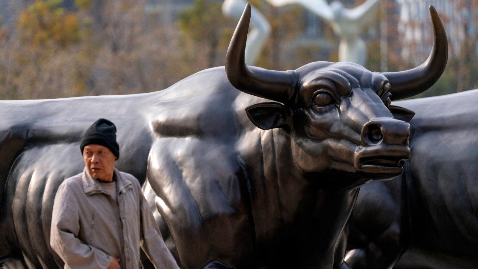 قصة قطاعين تعيد تشكيل سوق الأسهم الصينية 