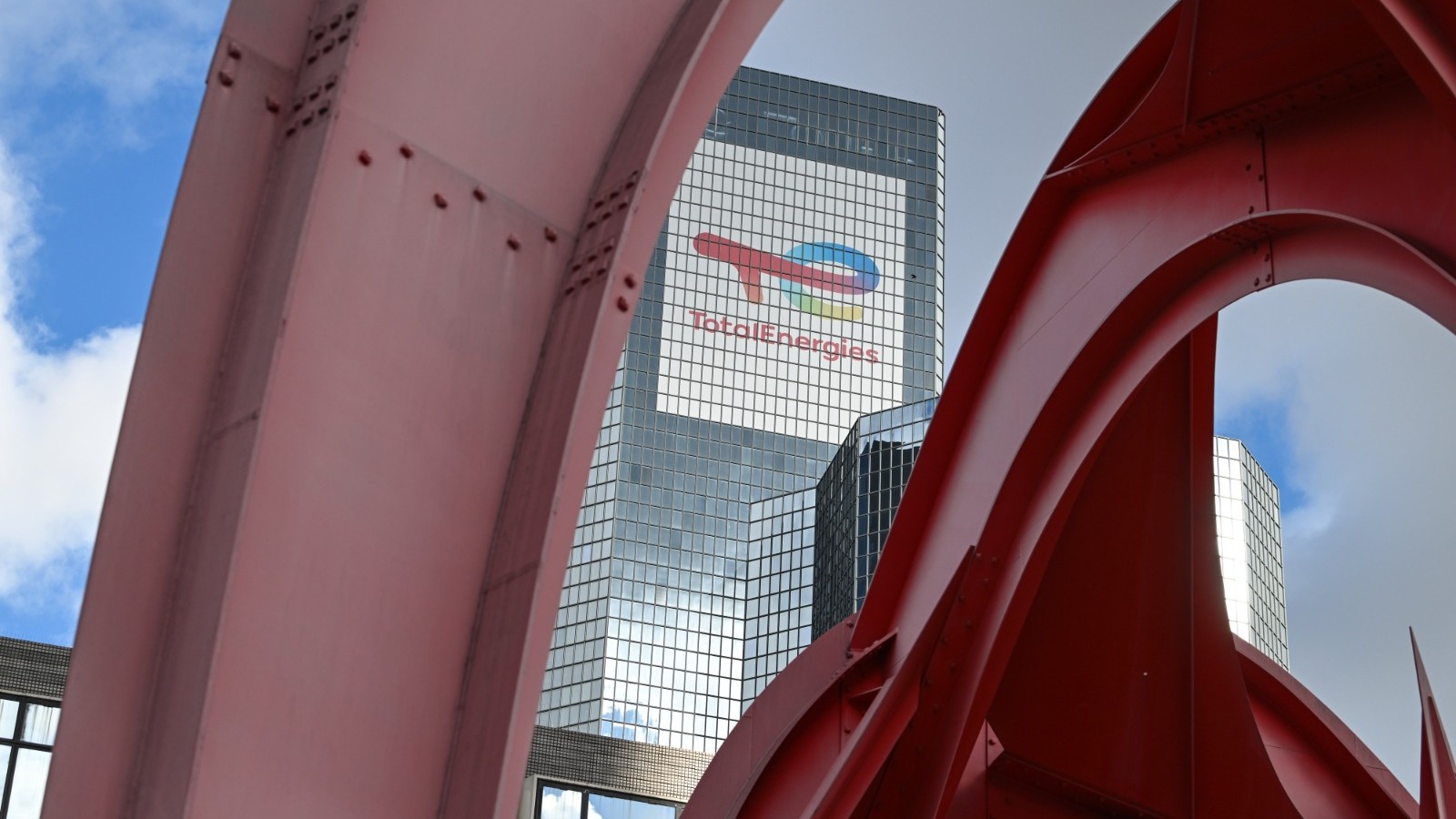 quot;توتالquot; تشتري كميات ضخمة من نفط الشرق الأوسط عبر منصة تداول خام دبي 