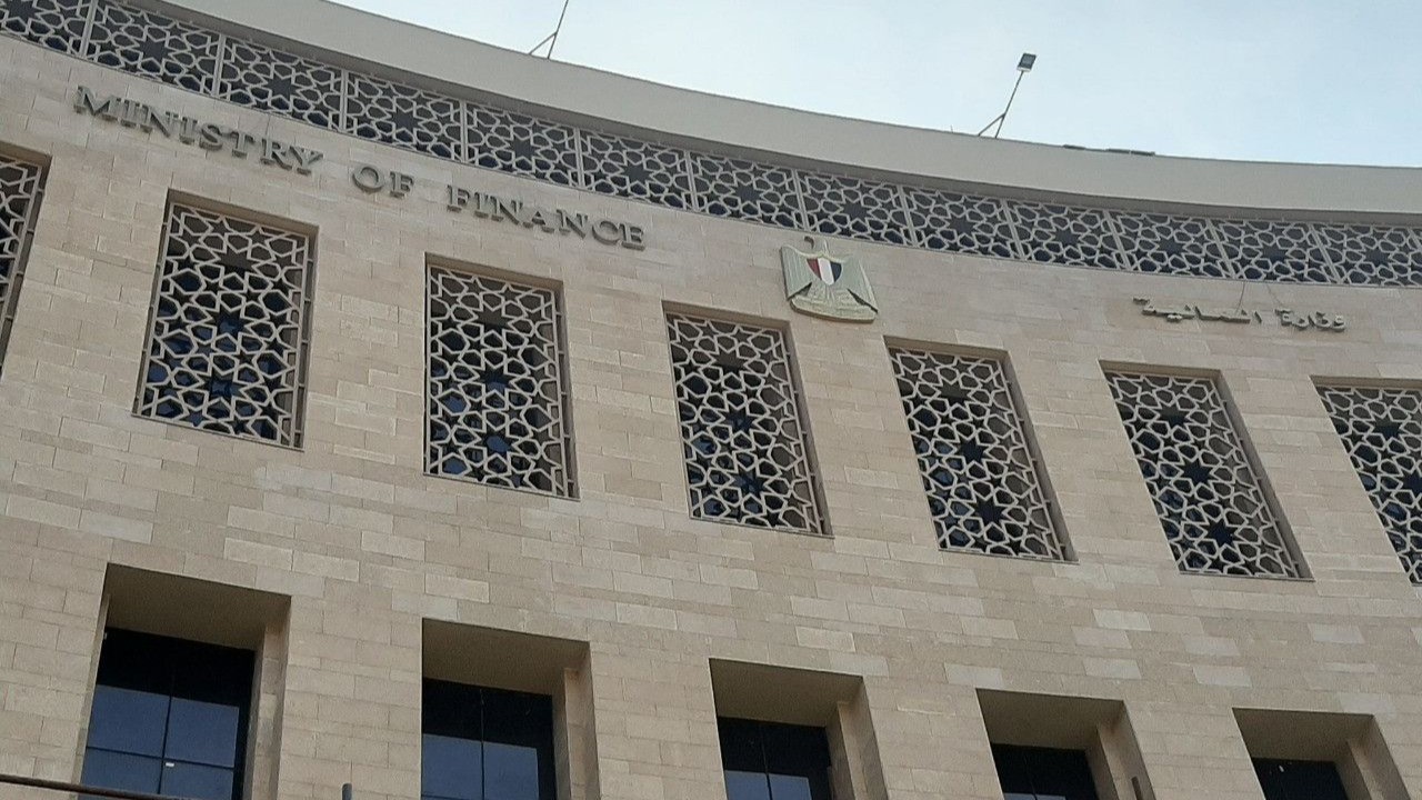 مصر بصدد فرض ضريبة القيمة المضافة على الغاز وتأجير الوحدات الإدارية لأول مرة 