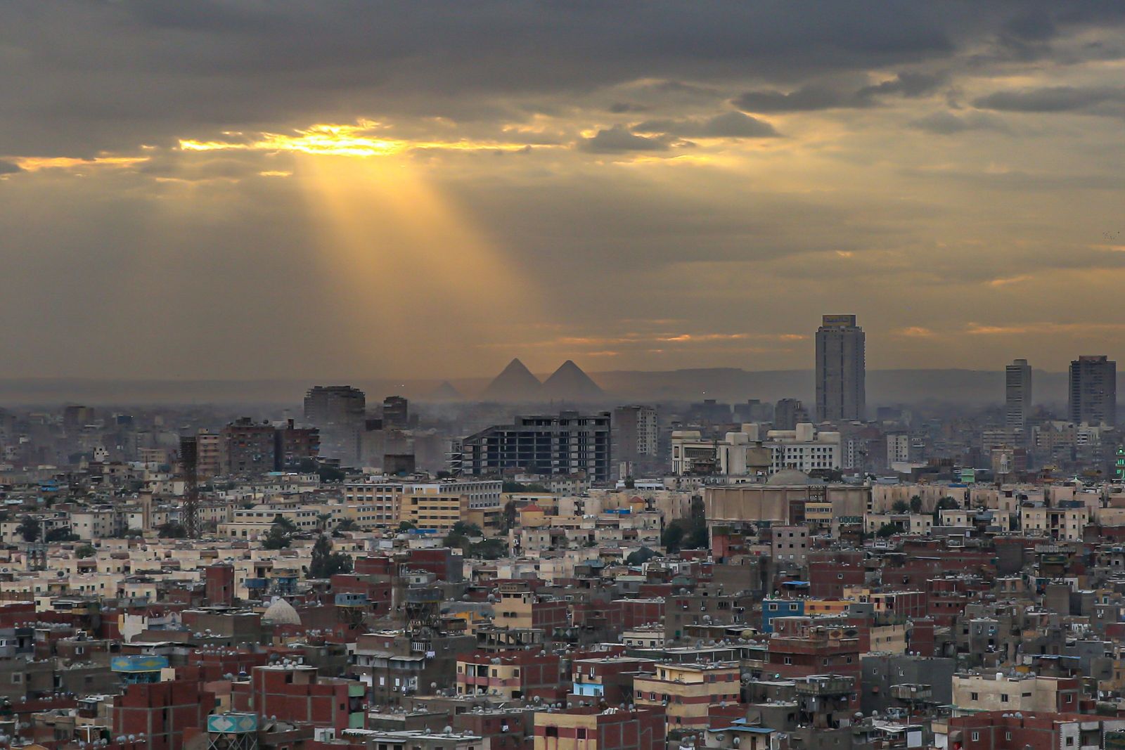 تراجع ثقة الشركات في مصر  إلى مستوى قياسي بسبب ضغوط التضخم