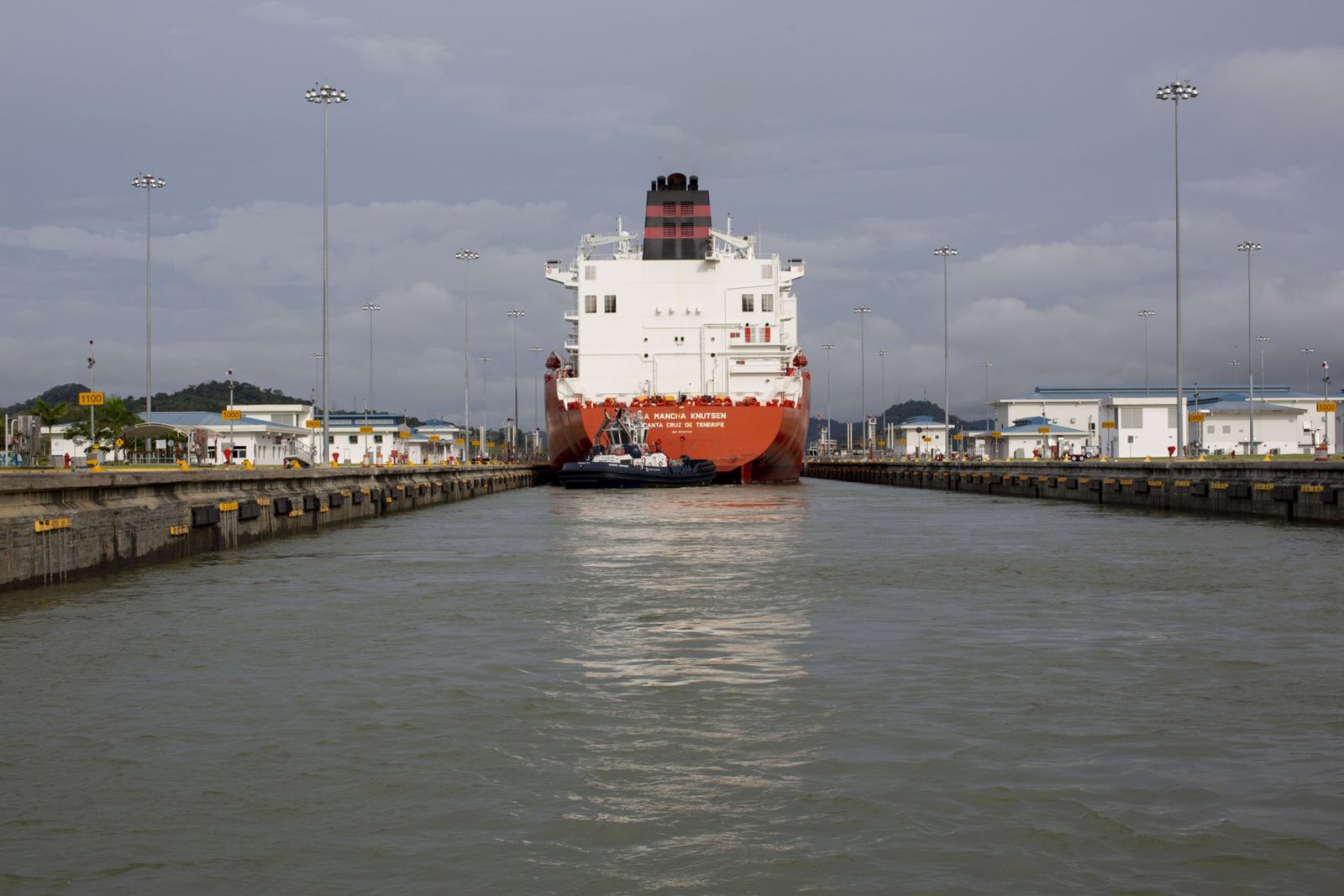 شح الأمطار في قناة بنما يعرقل تجارة الغاز الطبيعي المسال