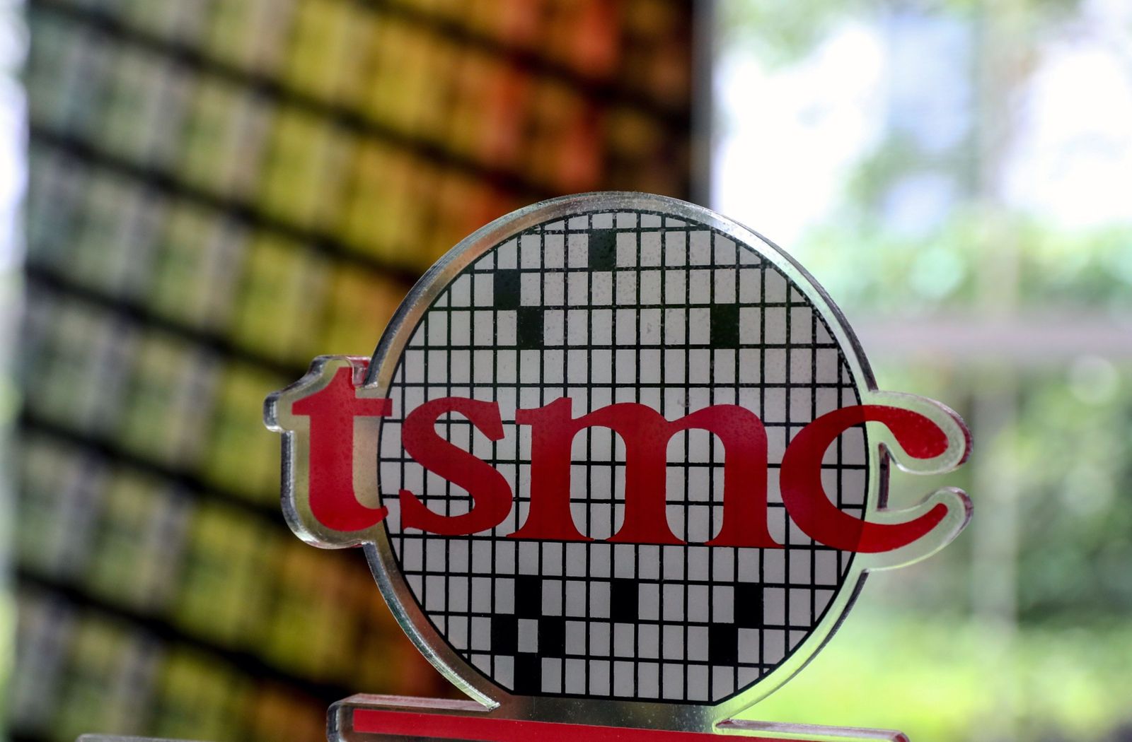 أرباح (TSMC) تنخفض بأقل من المتوقع مع طفرة الذكاء الاصطناعي