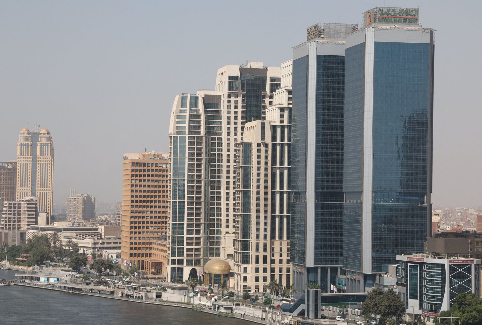مؤشر S&P يُظهر تحسناً طفيفاً بنشاط القطاع الخاص في مصر