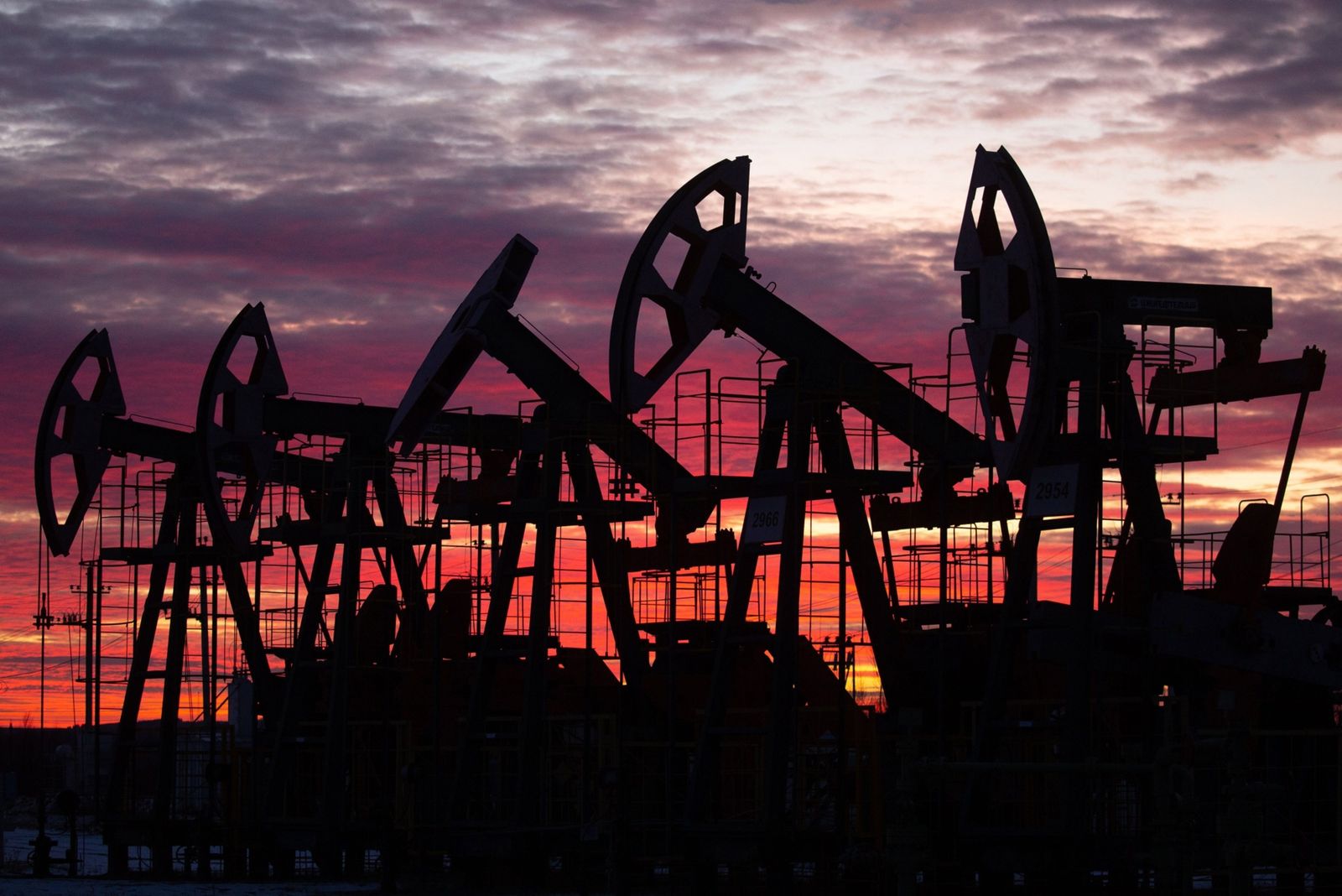 ماذا لو انحرف مسار خطة وضع سقف على أسعار النفط الروسي؟