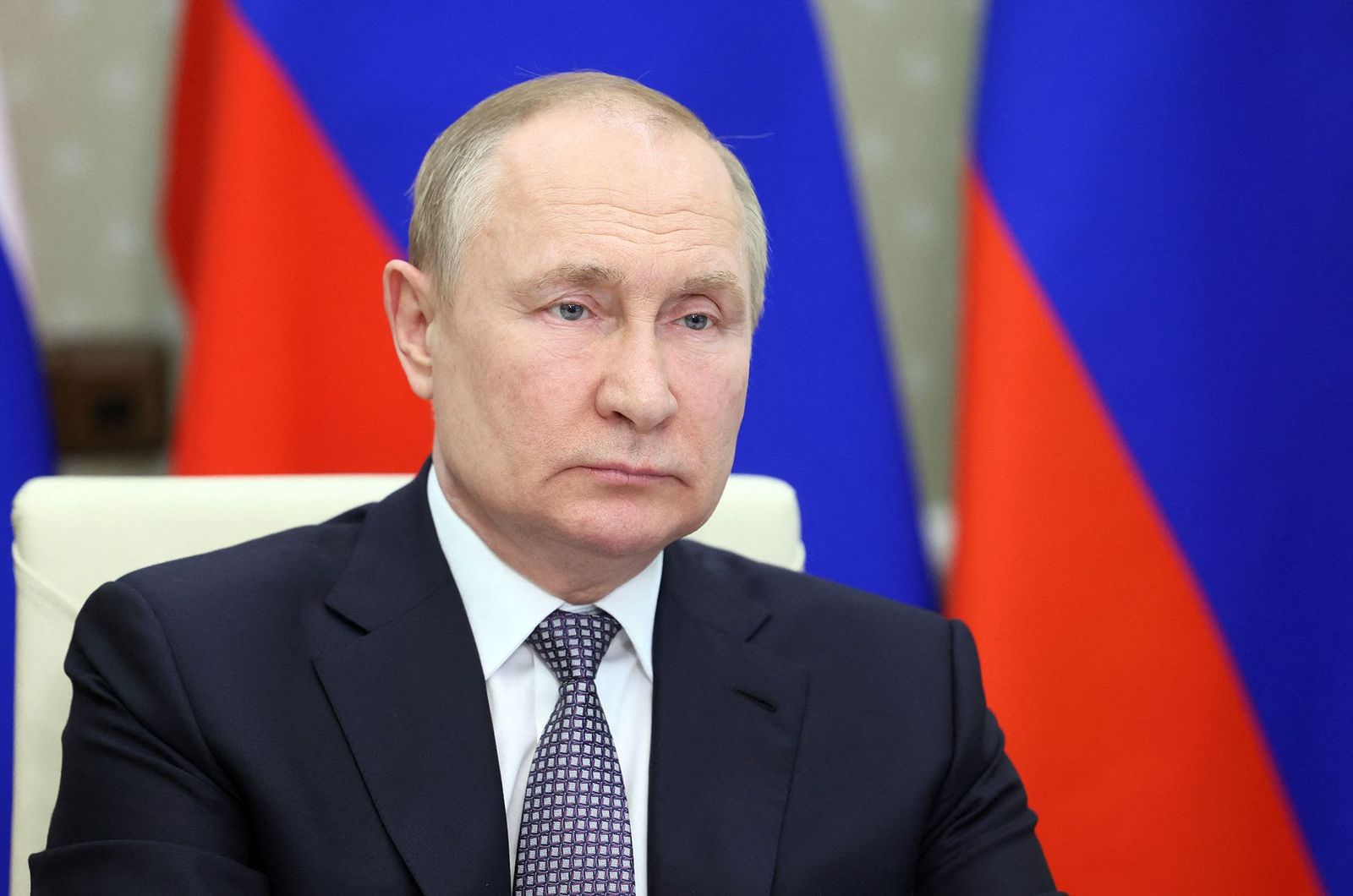حرب بوتين تعيد اقتصاد روسيا أربعة أعوام إلى الوراء