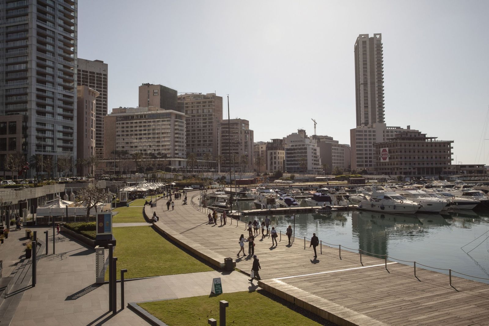 6 مليارات دولار إيرادات سياحية تجنّبت دخول مصارف لبنان