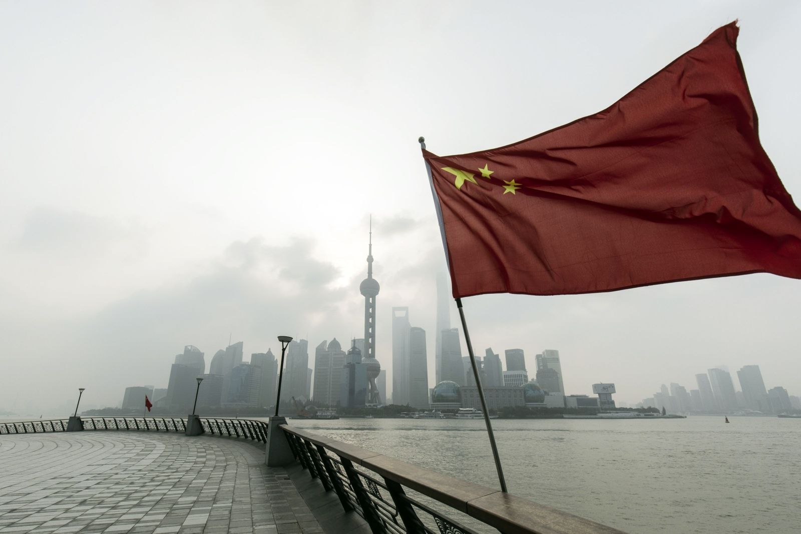 الصين تلمح لسياسات داعمة للشركات وتحفيز مالي أقل في عام 2023