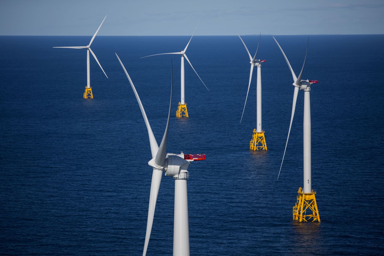 قطاع توليد الكهرباء من الرياح يتعلم أسرار كبرى شركات النفط