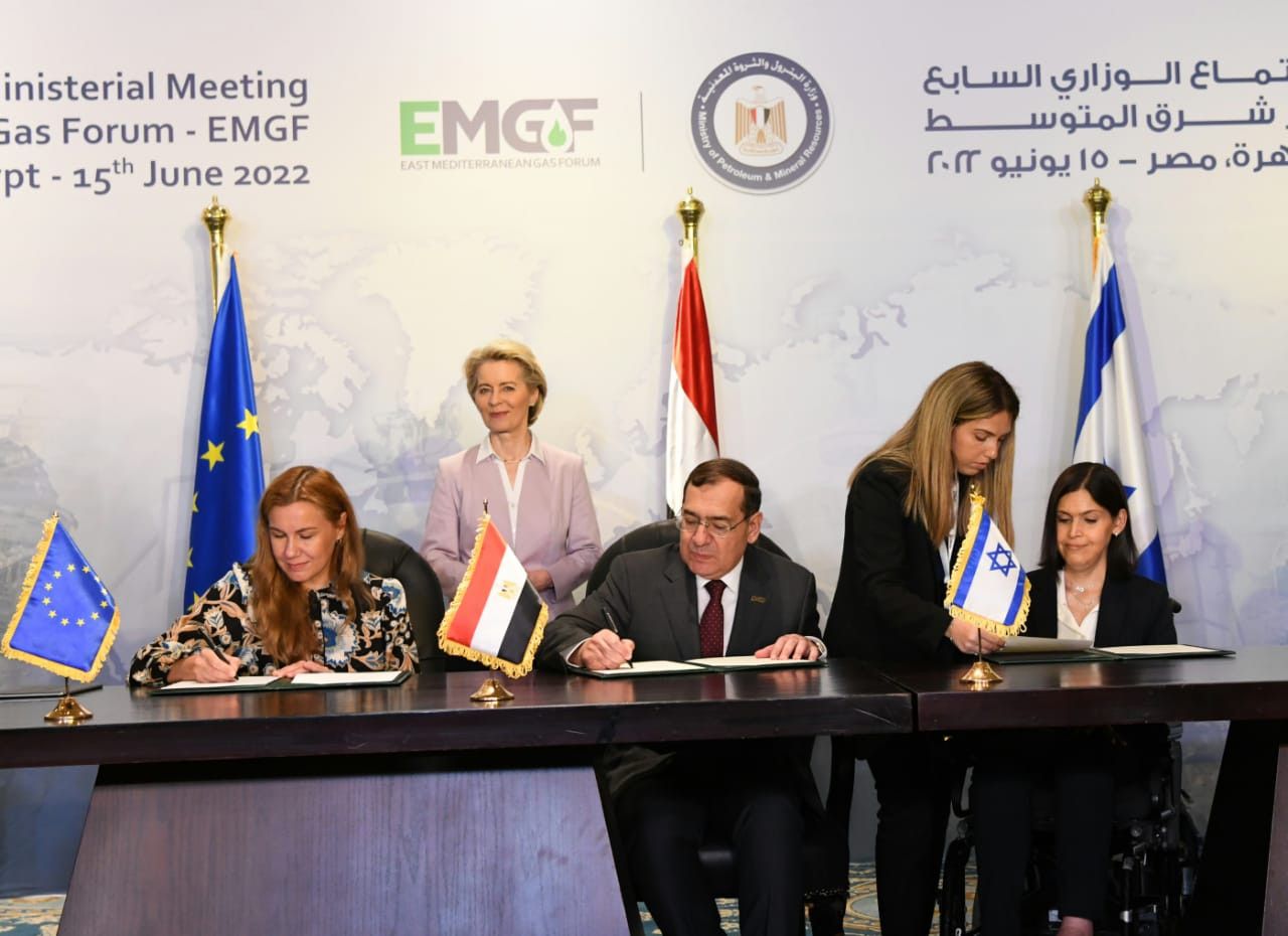 اتفاق أوروبي مصري إسرائيلي على زيادة صادرات الغاز إلى أوروبا لمدة 5 سنوات