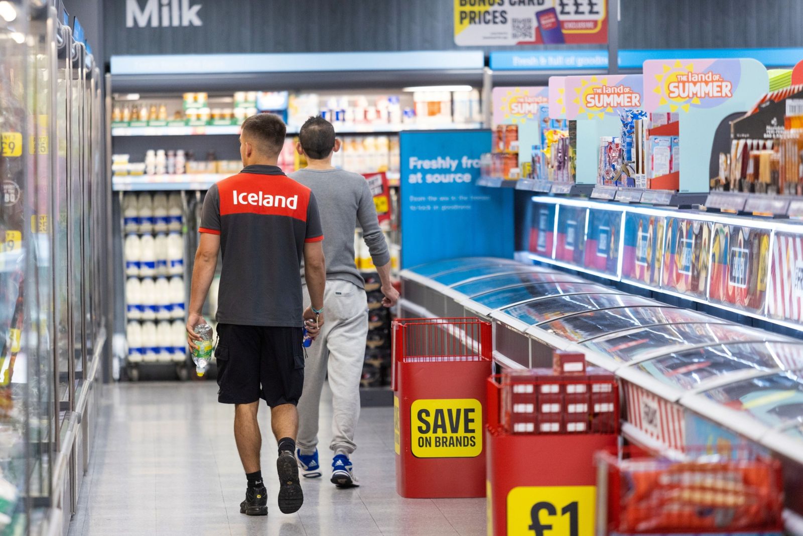 أزمة الغلاء تُجبر البريطانيين على شراء الأغذية المجمدة بدلاً من الطازجة