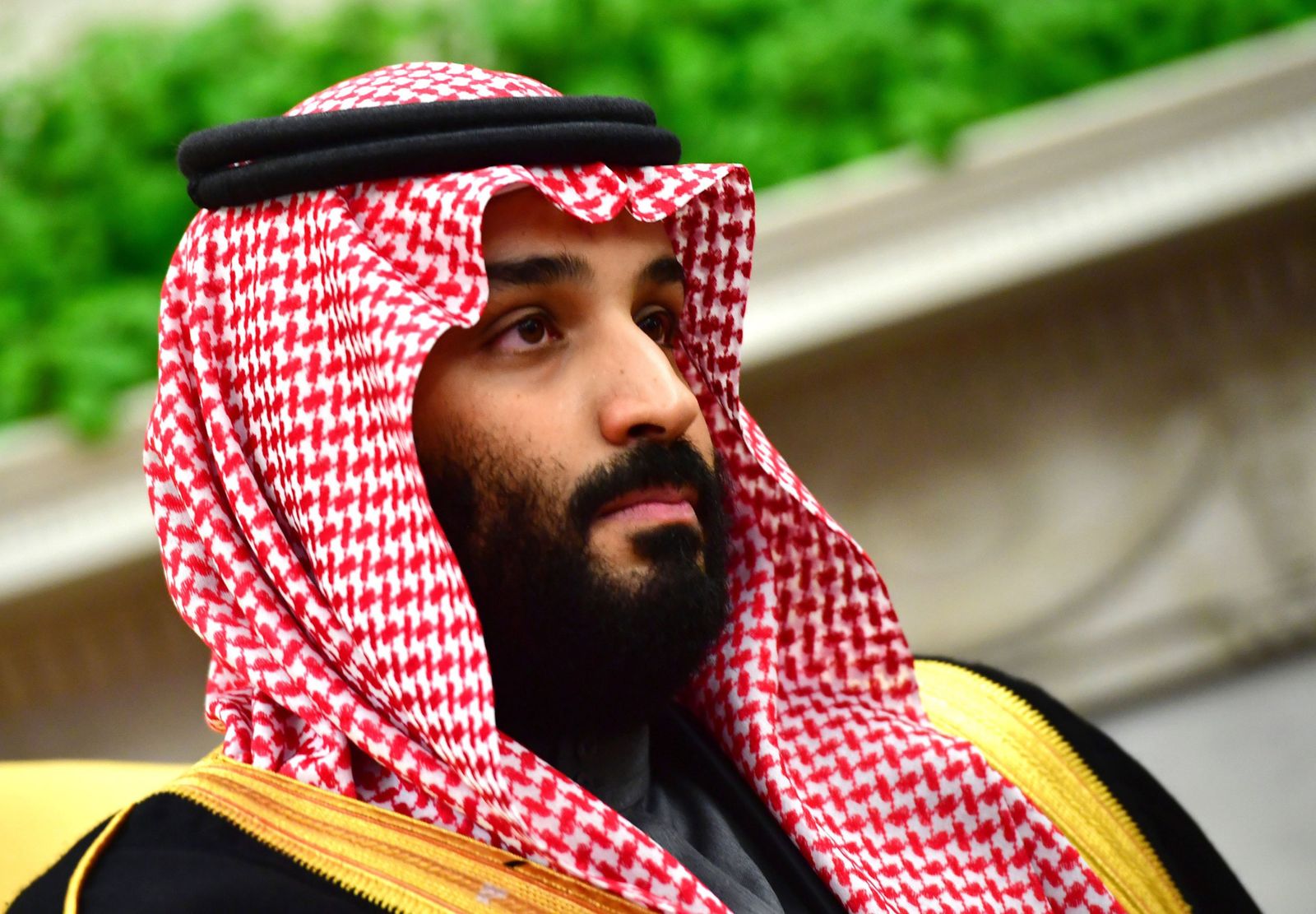 محمد بن سلمان يُطلق 